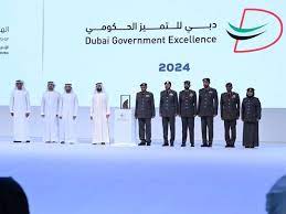 Dubai awards unsung soldiers, government departments